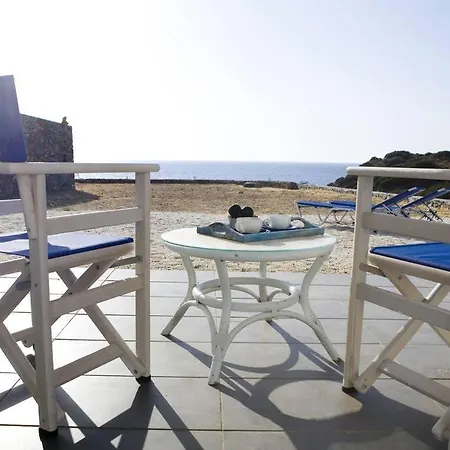 Beachfront Thesseus Willa *