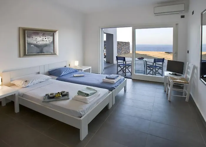 Beachfront Thesseus Vila *