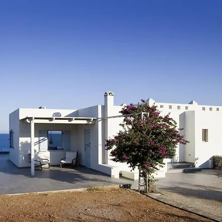 Villa Beachfront Thesseus *