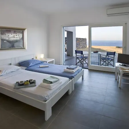 Beachfront Thesseus * Moutsoúna
