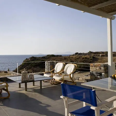 Beachfront Thesseus فيلة *