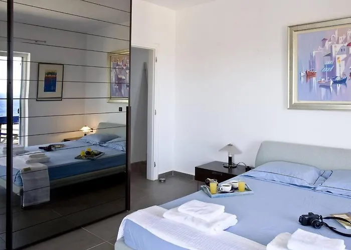 Beachfront Thesseus * Moutsoúna