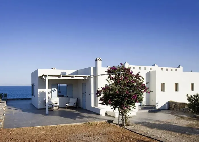 Willa Beachfront Thesseus *